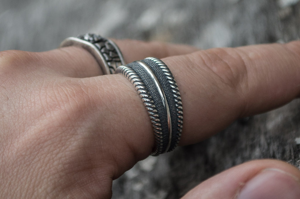 Viking Ring with Ornament - Viking-Handmade