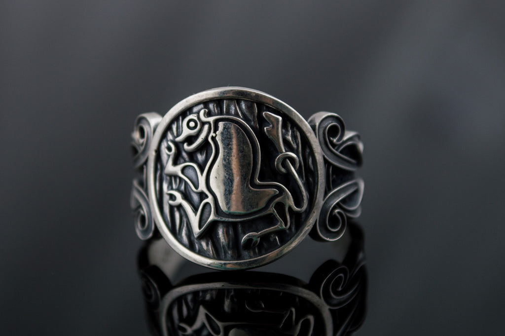 Animal Symbol with Viking Ornament - Viking-Handmade
