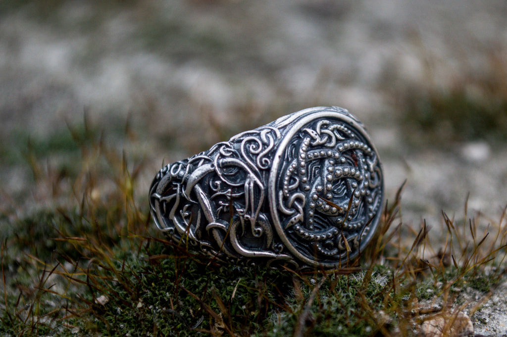Ouroboros Urnes Style - Viking-Handmade
