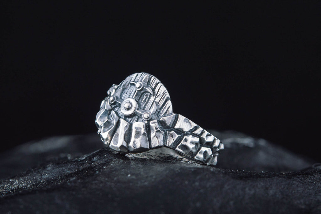 Ring with Viking Shield in Tree - Viking-Handmade