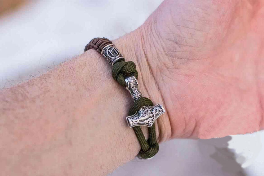 Paracord Bracelet with Rune Word Silver Plated Mjolnir and 3 Elder Futhark Runes (Military Green) - Viking-Handmade